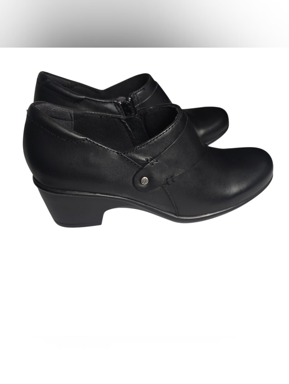 Clarks Black Leather Block Heel Comfort Bootie Size 6M